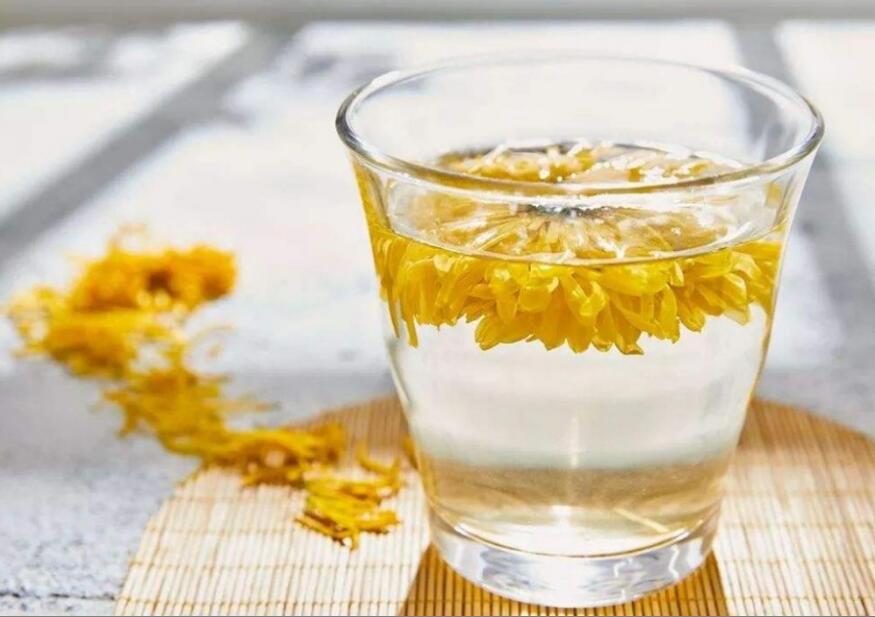 常喝菊花茶有什么好处 常喝菊花茶有什么好处