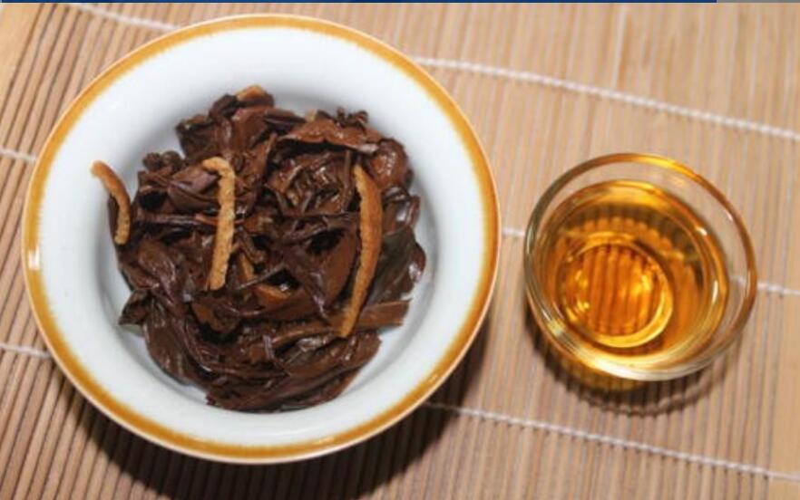 ��Ƥ�ͺ����һ����ˮ����