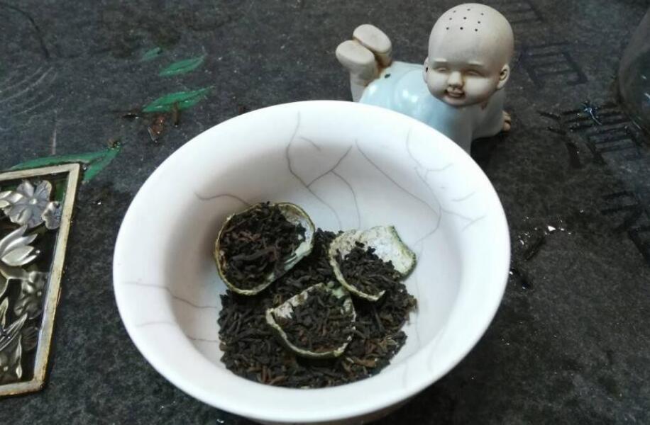 陈皮和普洱茶熟茶一起泡水的功效 陈皮和普洱茶熟茶一起泡水的功效