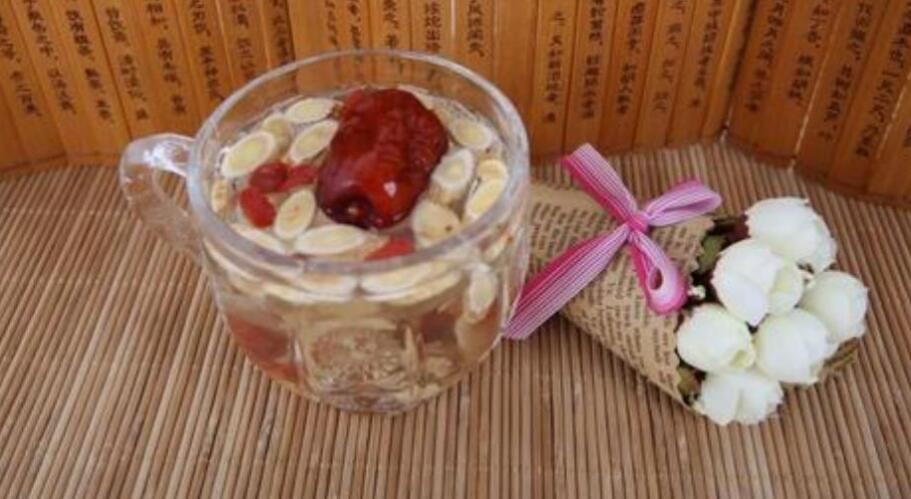 当归黄芪党参红枣枸杞桂圆茶的功效与作用 当归黄芪党参红枣枸杞桂圆茶的功效与作用