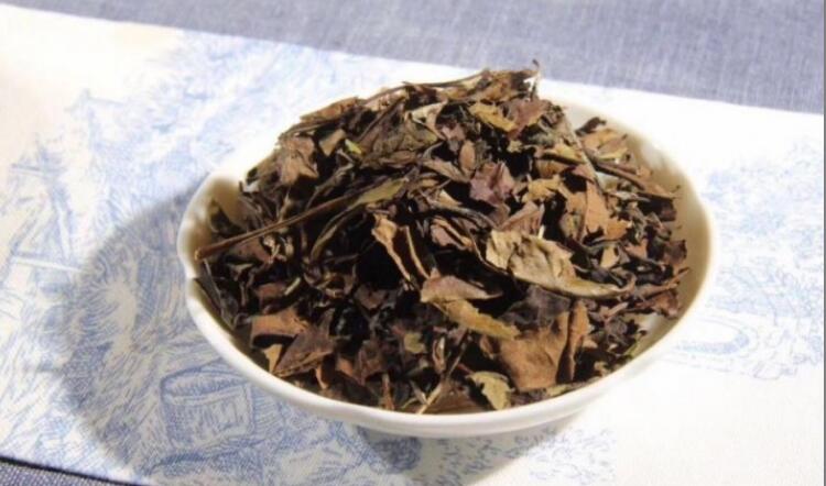 冬季,煮一壶老白茶驱寒 冬季,煮一壶老白茶驱寒