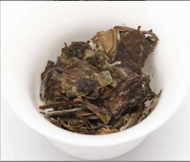 冬季,煮一壶老白茶驱寒 冬季,煮一壶老白茶驱寒