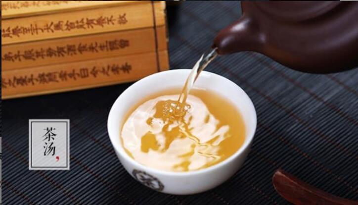 隔夜茶水的功效与作用 隔夜茶水的功效与作用