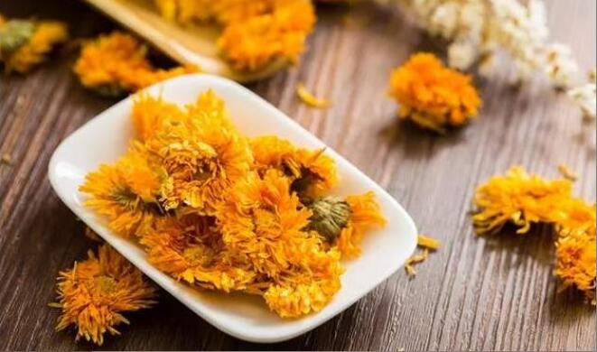 各类花草茶的功效与作用,女士养生花茶大全 各类花草茶的功效与作用,女士养生花茶大全