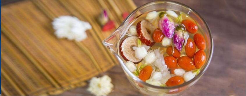 枸杞玫瑰花茶的功效与作用 枸杞玫瑰花茶的功效与作用