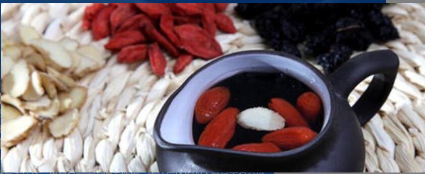 枸杞桑葚桂圆的功效与作用 枸杞桑葚桂圆的功效与作用