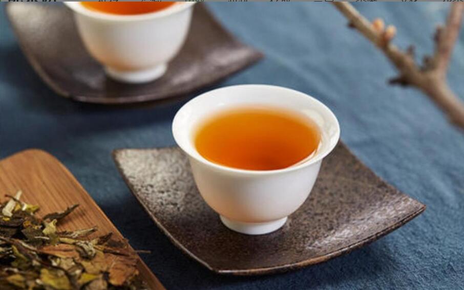 喝白茶的好处 喝白茶的好处