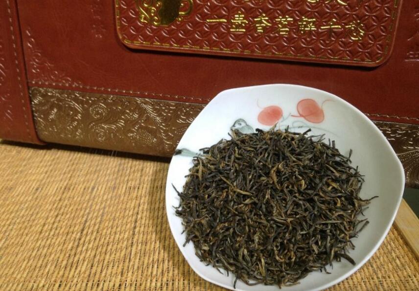 �Ƚ�ü��Ҷ��ɶ�ô�