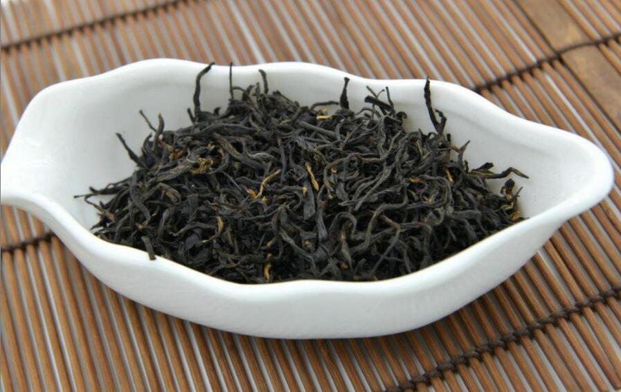 红茶和绿茶哪个适合女生 红茶和绿茶哪个适合女生