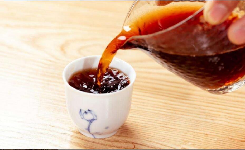 红茶与红枣泡水的功效与副作用 红茶与红枣泡水的功效与副作用