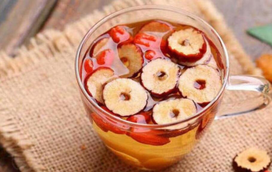 红糖桂圆红枣枸杞茶的功效 红糖桂圆红枣枸杞茶的功效