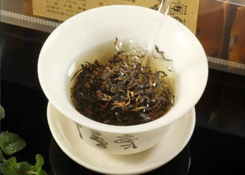 金骏眉与正山小种的区别的功效与作用 金骏眉与正山小种的区别的功效与作用