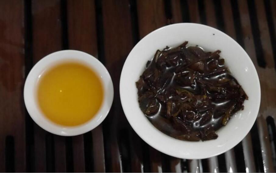 老年人适合喝什么茶 老年人适合喝什么茶