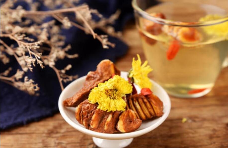 罗汉果和菊花一起泡喝了有什么效果 罗汉果和菊花一起泡喝了有什么效果