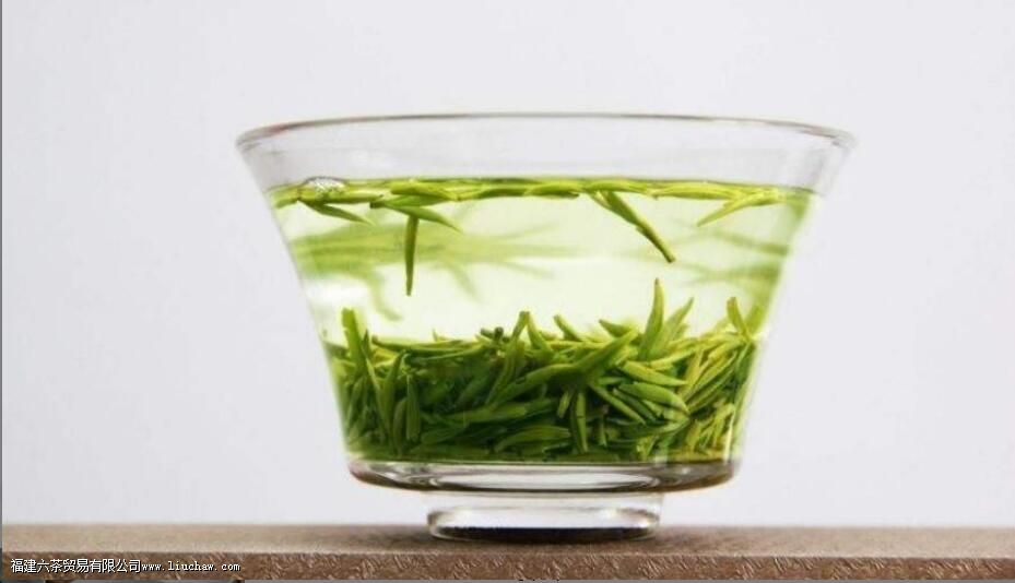 绿茶与红茶的功效与作用禁忌 绿茶与红茶的功效与作用禁忌