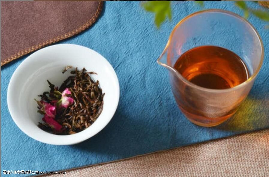 玫瑰红茶的功效与禁忌 玫瑰红茶的功效与禁忌