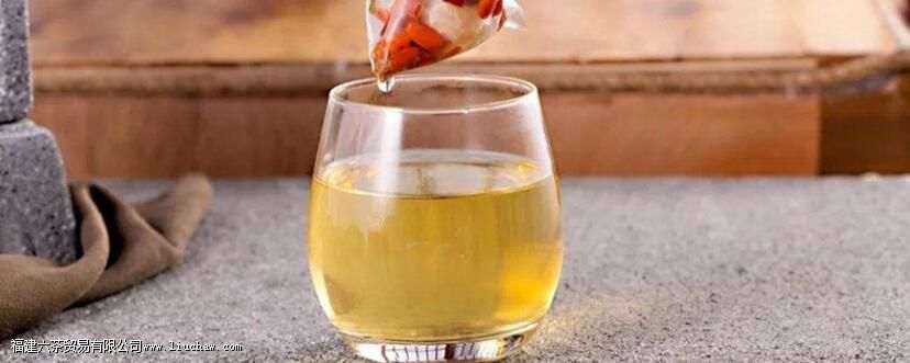 玫瑰花桂圆红枣枸杞茶生姜的功效与作用 玫瑰花桂圆红枣枸杞茶生姜的功效与作用