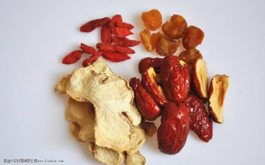 玫瑰花桂圆红枣枸杞茶生姜的功效与作用 玫瑰花桂圆红枣枸杞茶生姜的功效与作用