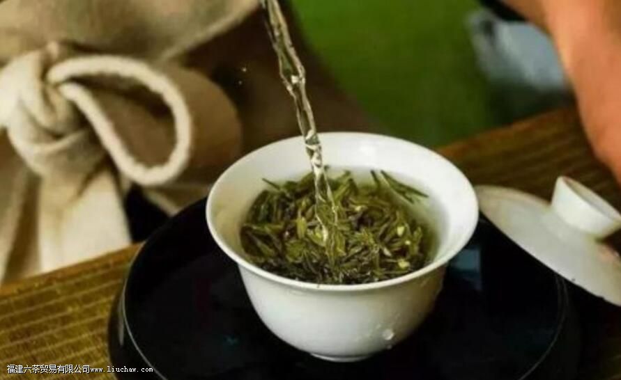 男人红茶好还是绿茶好 男人红茶好还是绿茶好