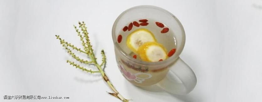 柠檬和枸杞一起泡水喝有什么功效 柠檬和枸杞一起泡水喝有什么功效