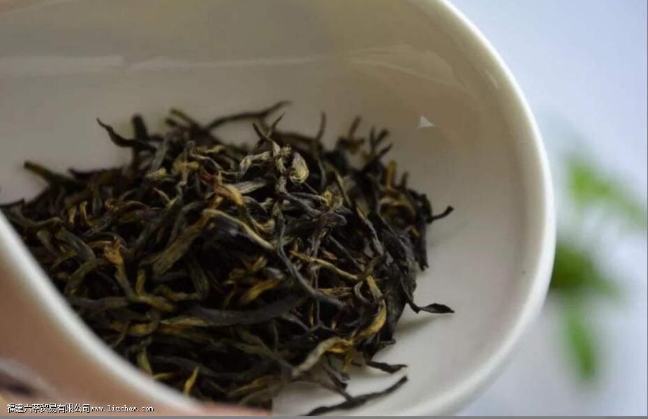 Ů���Ƚ�ü��ʲô�ô�