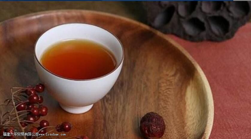 女性喝什么茶比较好一点 女性喝什么茶比较好一点