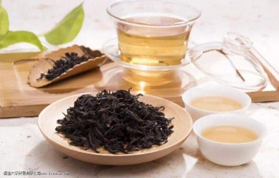 女性喝乌龙茶的好处和坏处 女性喝乌龙茶的好处和坏处