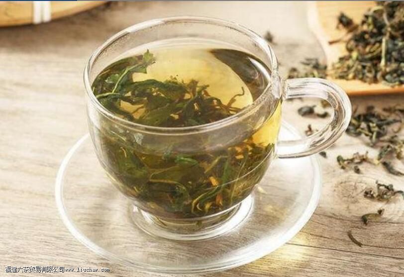 蒲公英茶的功效与作用及禁忌泡水喝的功效 蒲公英茶的功效与作用及禁忌泡水喝的功效