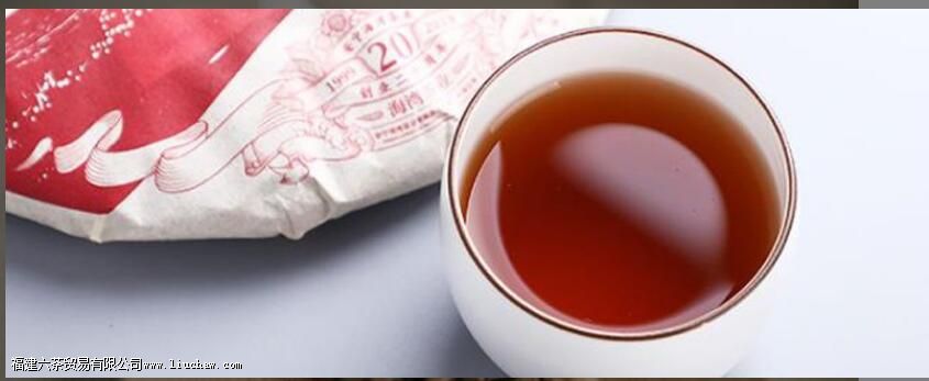 普洱红茶适合什么人喝 普洱红茶适合什么人喝