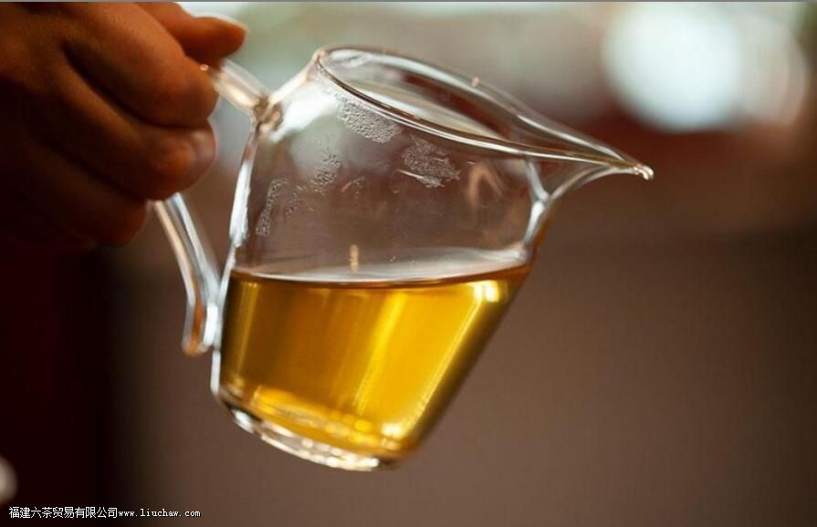 普洱熟茶和生茶的好处与功效 普洱熟茶和生茶的好处与功效