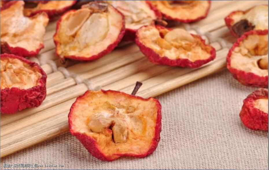 山楂干泡水的功效与作用及副作用 山楂干泡水的功效与作用及副作用