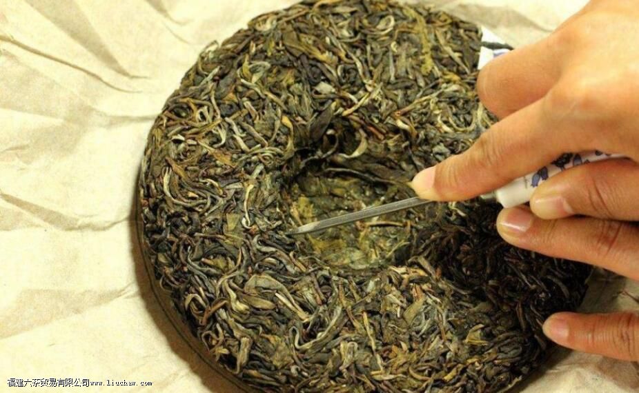 生普洱茶和熟普洱茶的功效与作用 生普洱茶和熟普洱茶的功效与作用