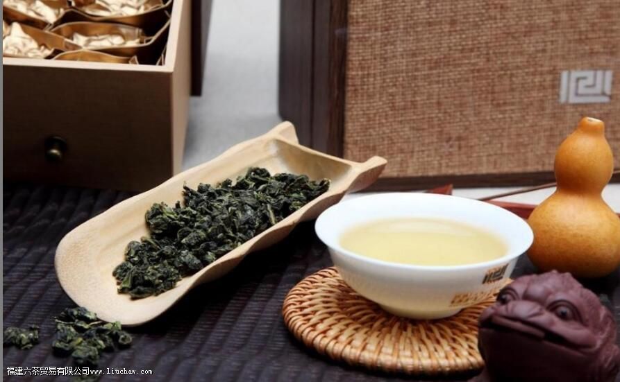 睡前喝铁观音有什么好处 睡前喝铁观音有什么好处