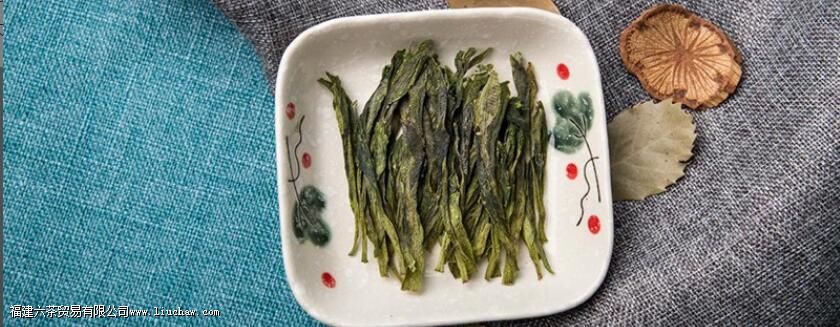 晚上喝红茶还是绿茶 晚上喝红茶还是绿茶