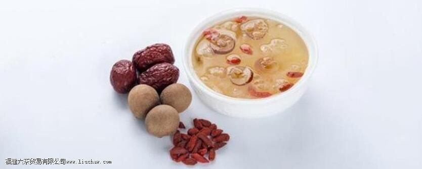 银耳百合红枣枸杞汤的功效 银耳百合红枣枸杞汤的功效