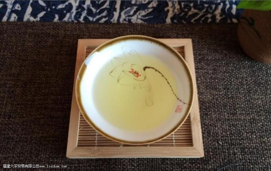 长期喝铁观音的好处 长期喝铁观音的好处