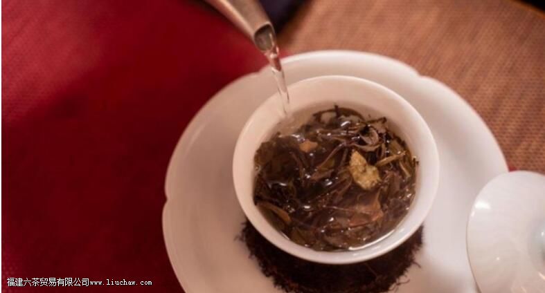 中年人适合喝什么茶 中年人适合喝什么茶