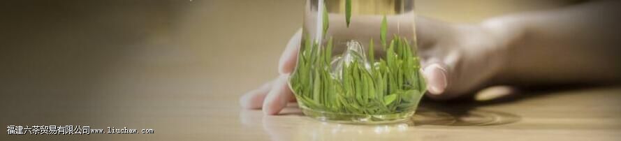 ��Ҷ����ˮ�ȵĹ�Ч������