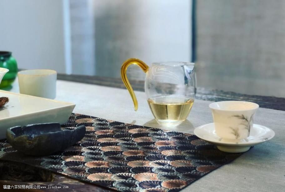 �ײ��������������