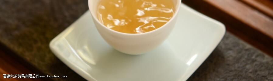 白瓷盖碗适合泡什么茶,有什么优点 白瓷盖碗适合泡什么茶,有什么优点