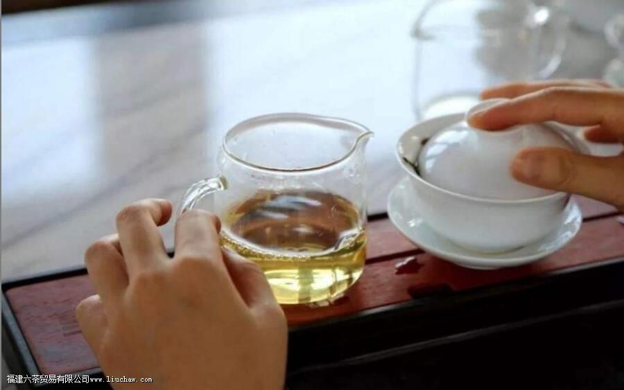 ���²����������