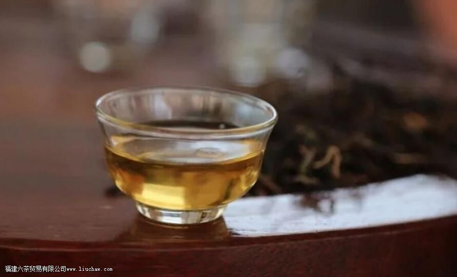 茶水放多久不能喝 茶水放多久不能喝