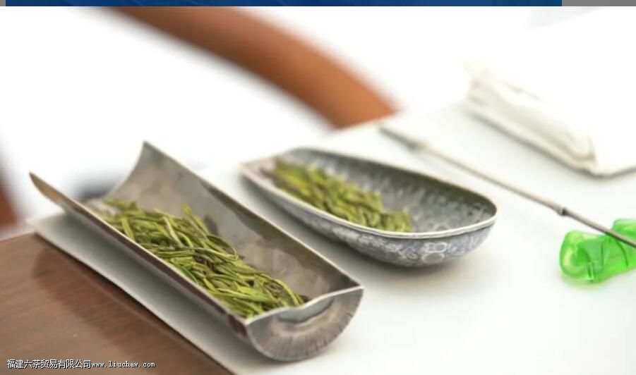 ��ҶΪʲô�е��ϸ��е��³�