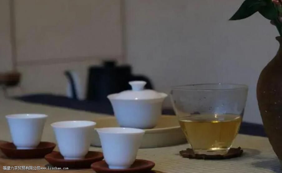 �����ݲ裬��ΰ���Ͷ����