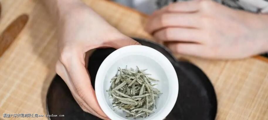 几斤茶叶做一斤干茶 几斤茶叶做一斤干茶