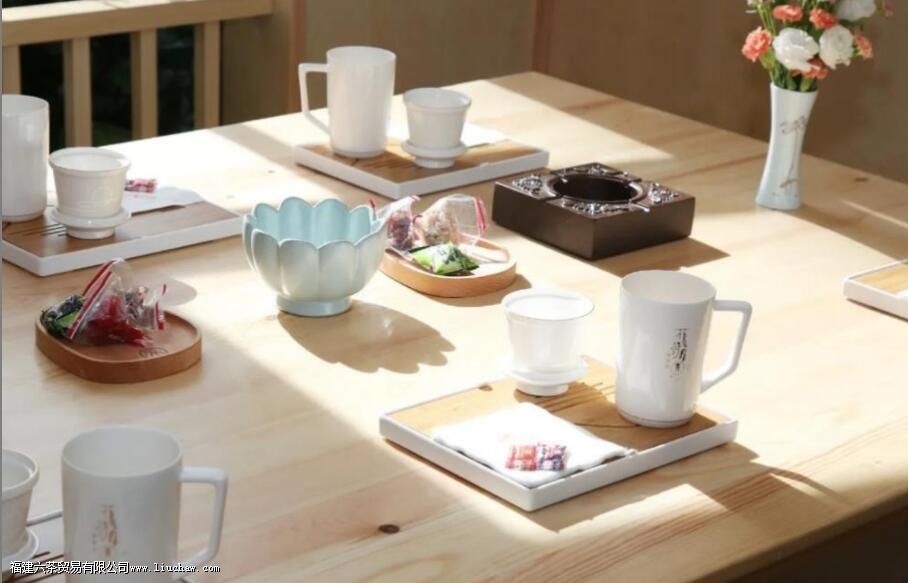 看、闻、摸、尝,实体店买茶这几个细节要注意 看、闻、摸、尝,实体店买茶这几个细节要注意