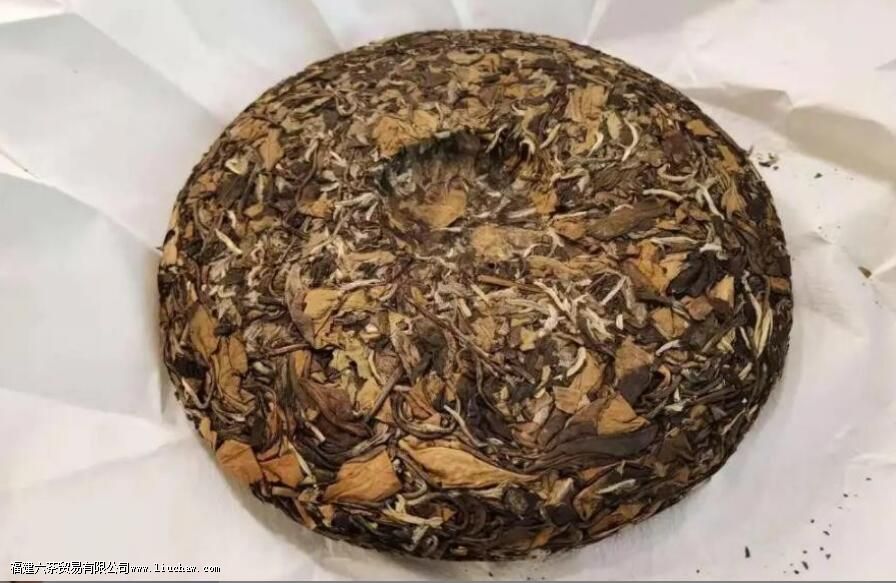 老白茶与普洱熟茶有什么区别 老白茶与普洱熟茶有什么区别