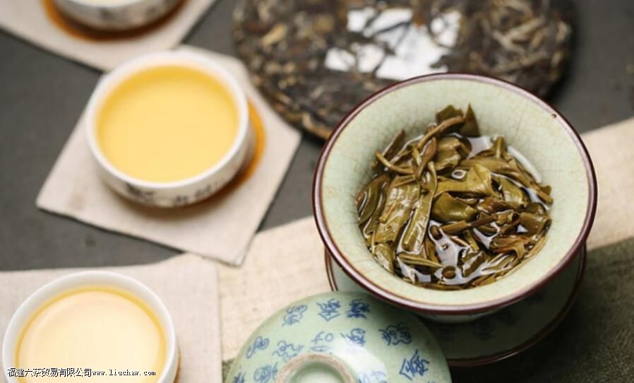 老曼峨古树茶口感特点 老曼峨古树茶口感特点