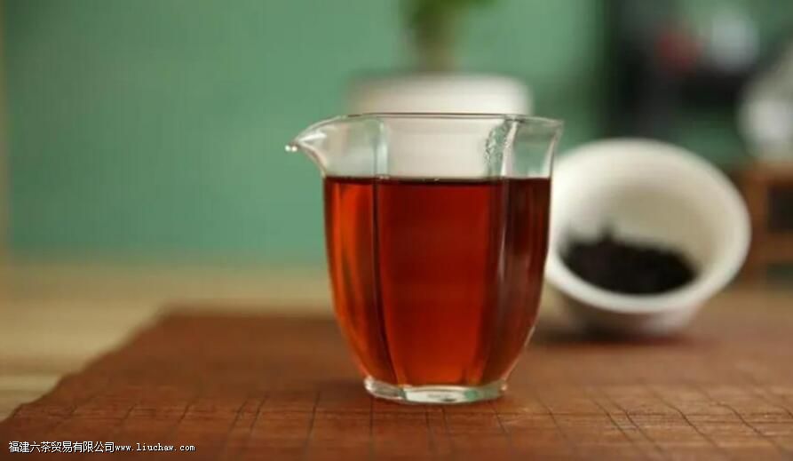 哪些茶叶泡出来汤色是血红色的 哪些茶叶泡出来汤色是血红色的