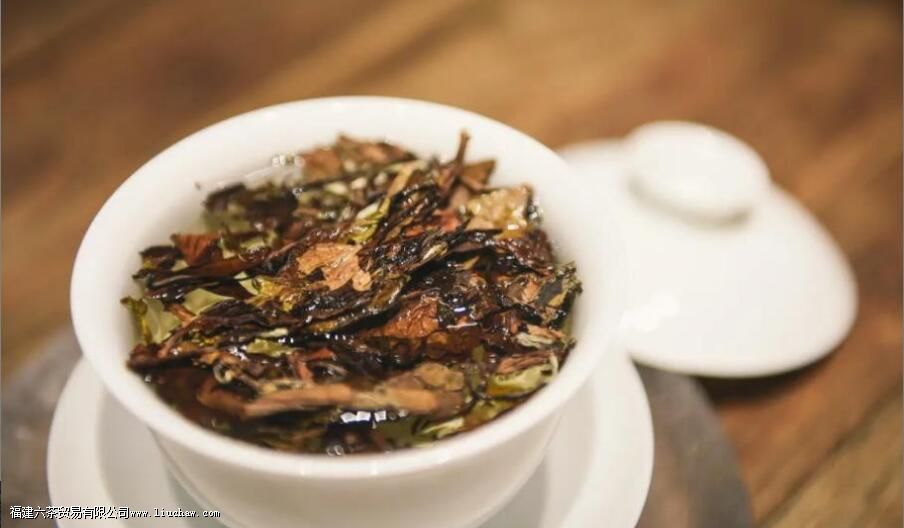 Ū����������ȡ������ܸ��õظ����ϰײ�ı仯